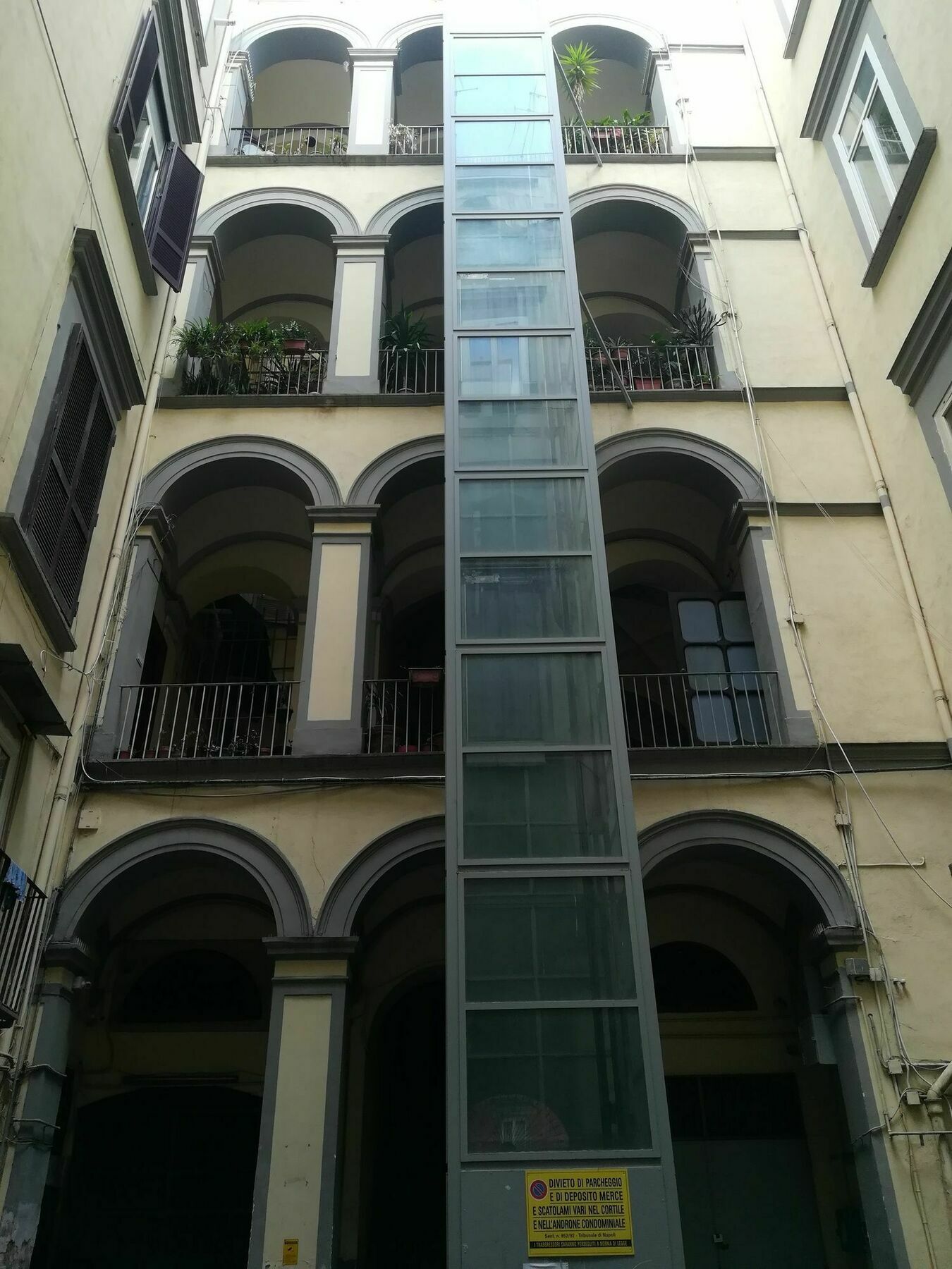 Delby's House * Naples